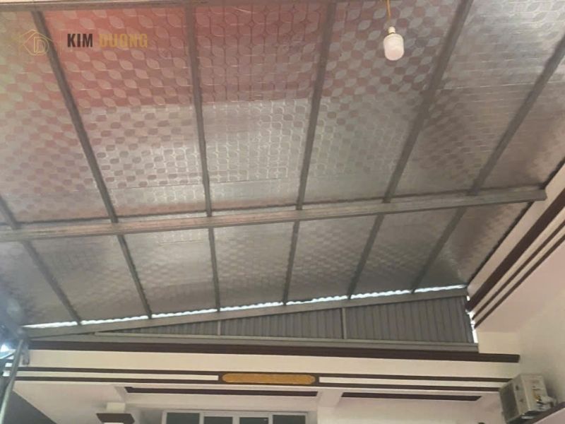công trình mái hiên trước nhà làm tôn chống nóng ở vân đình - hà nội