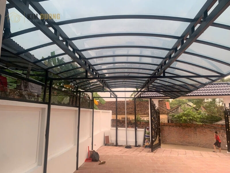 công trình mái nhựa lấy sáng mái vòm để xe ở hoài đức hà nội