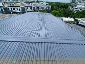thi công mái tôn tầng thượng ở hoàng mai hà nội