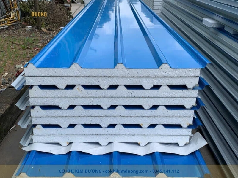 hình ảnh tôn eps cách nhiệt giá rẻ