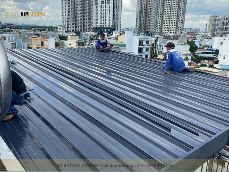mẫu mái tôn cách nhiệt chống nóng cho nhà phố