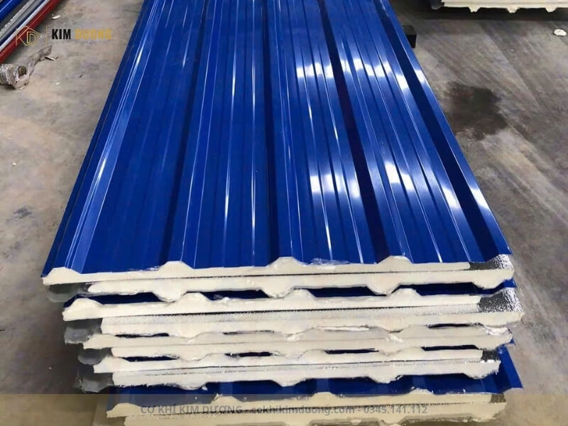 Tôn xốp có khả năng chống ồn cực tốt nhờ cấu tạo lớp lõi cách âm