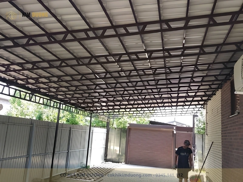 mái che sân sau nhà khu vực giặt phơi